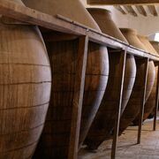Vuelve el vino en tinaja: sabores puros y diferenciación frente a la homogeneización de la madera